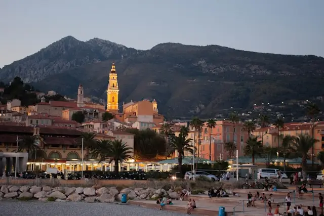 The town of Menton with its night-time colors is truly magnificent.