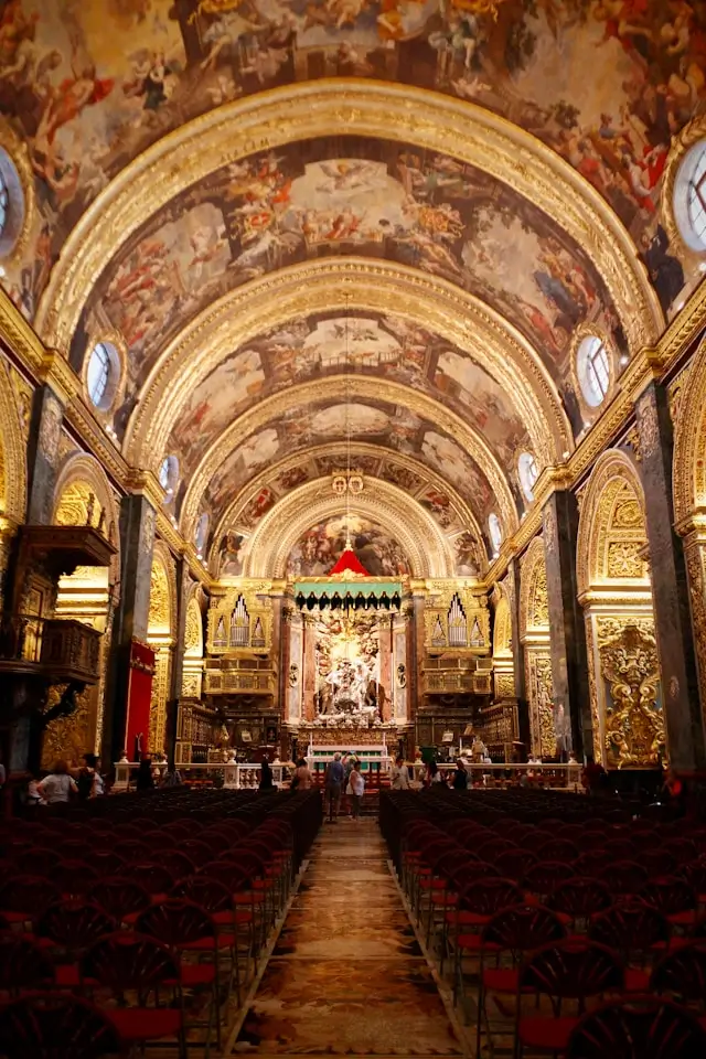 A weekend in Malta is the ideal opportunity to visit the inside of St. John