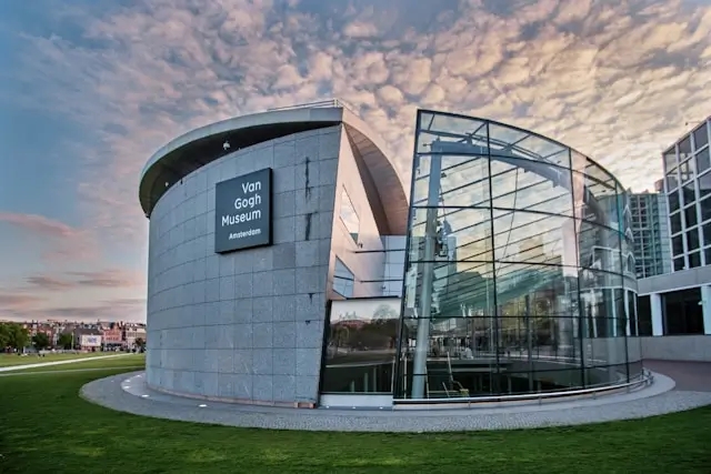 Exterior view of the Van Gogh Museum.