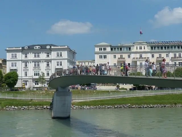 Makartsteg Bridge