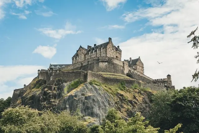 Beautiful view of Edinburgh Castle from below.