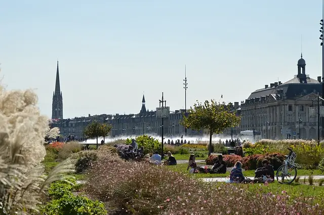 Après-midi ensoleillée à Bordeaux